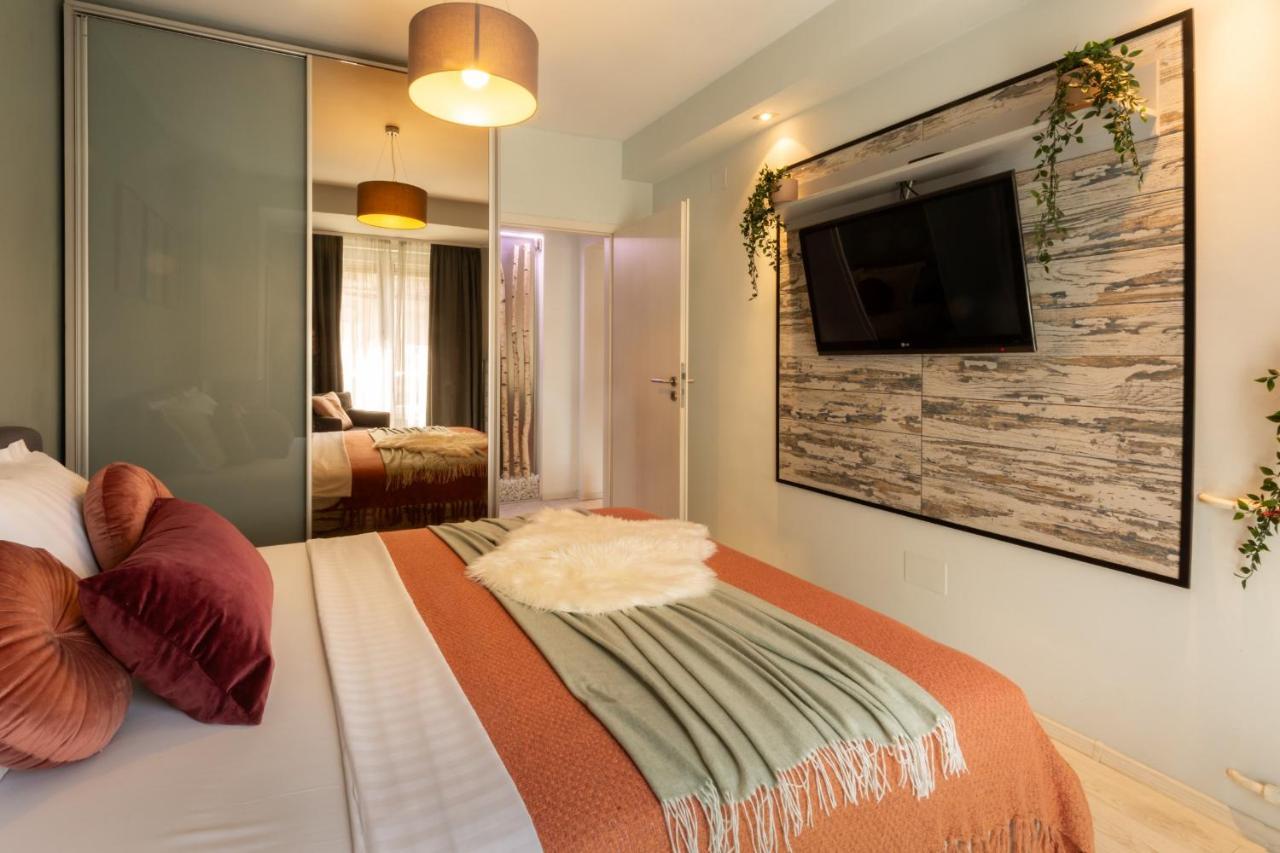 Modern 1Br Apt In The Old Town: The Perfect Choice Boekarest Buitenkant foto