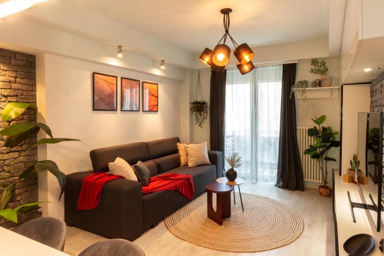 Modern 1Br Apt In The Old Town: The Perfect Choice Boekarest Buitenkant foto