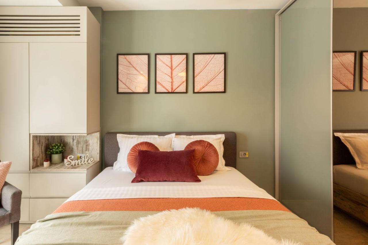 Modern 1Br Apt In The Old Town: The Perfect Choice Boekarest Buitenkant foto