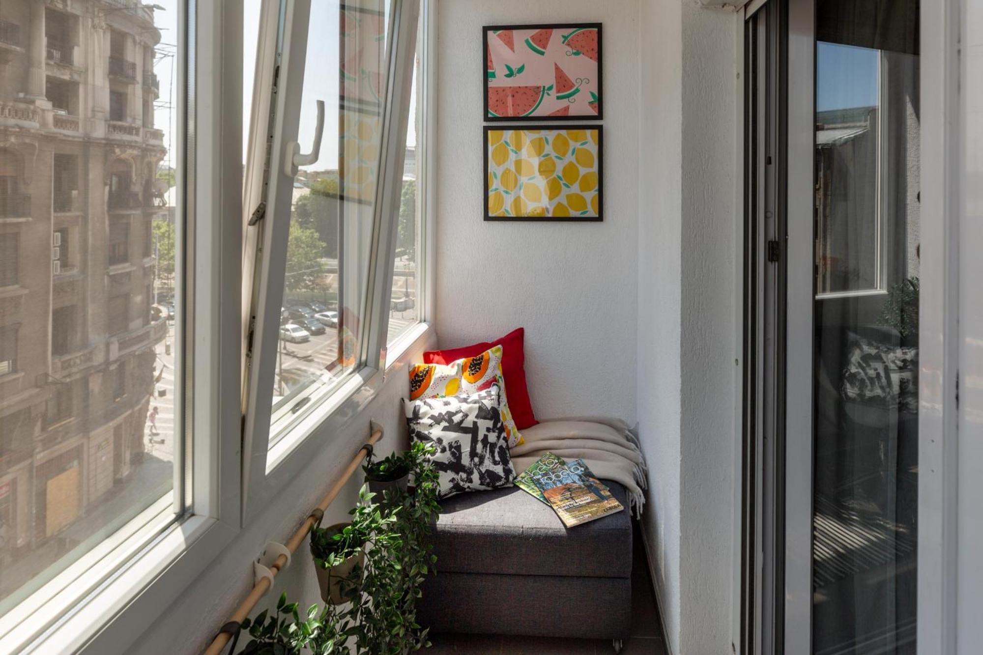 Modern 1Br Apt In The Old Town: The Perfect Choice Boekarest Buitenkant foto