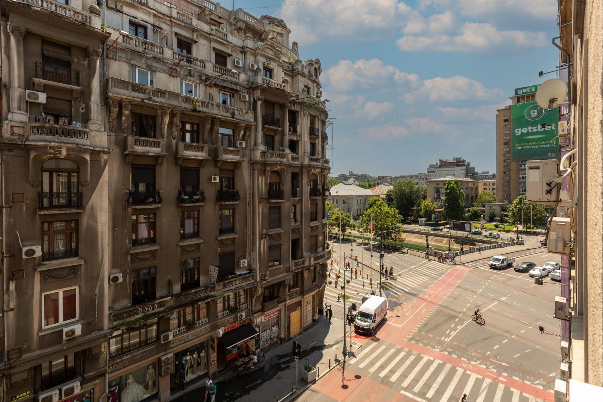 Modern 1Br Apt In The Old Town: The Perfect Choice Boekarest Buitenkant foto